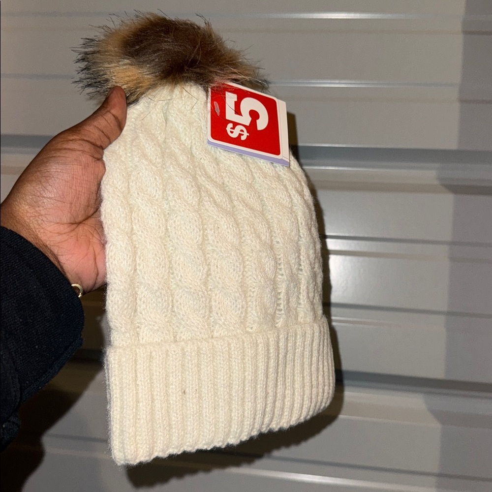 Elegant Cream Knit Hat with Faux Fur Pom